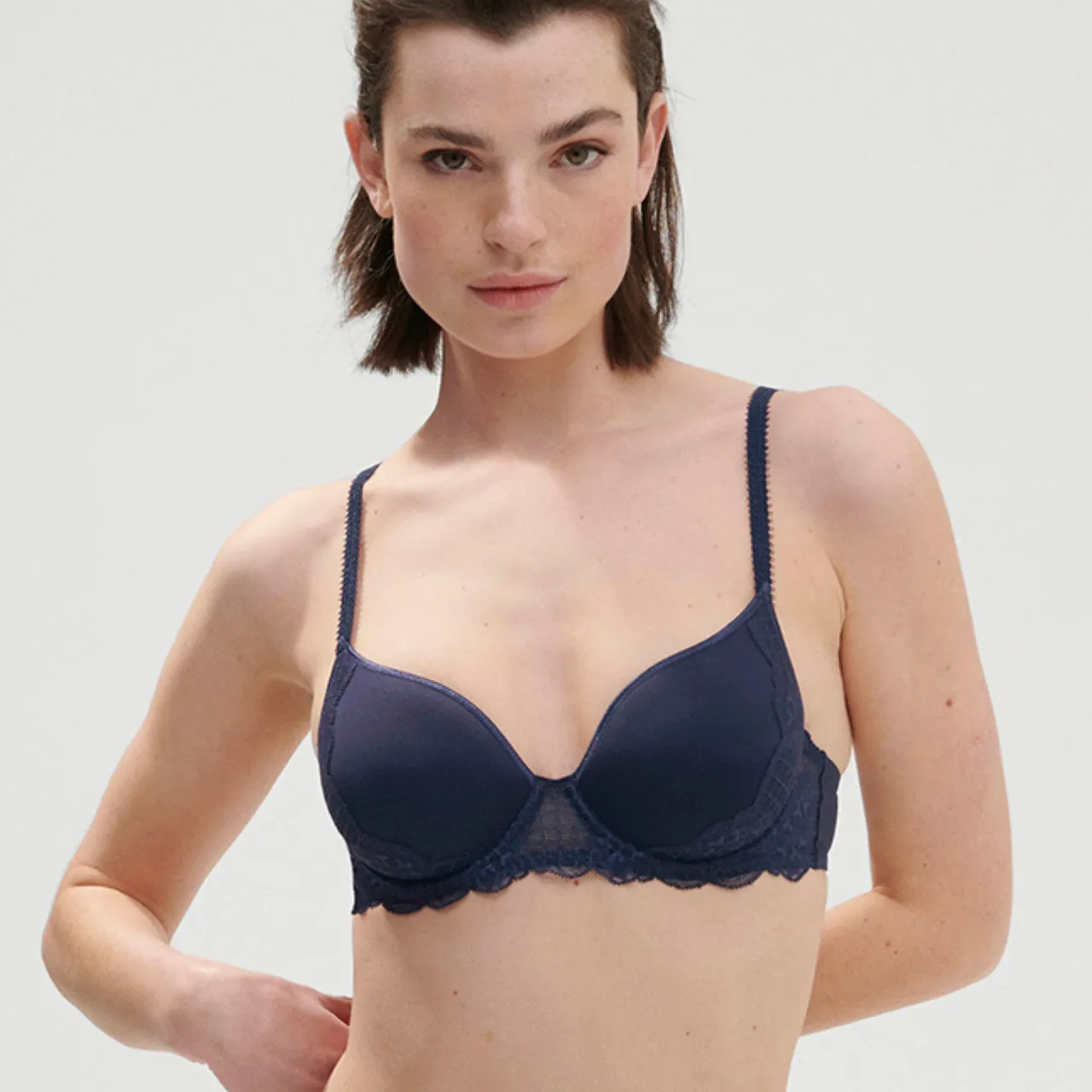 Reve 3D Spacer Plunge Smooth Bra in Navy